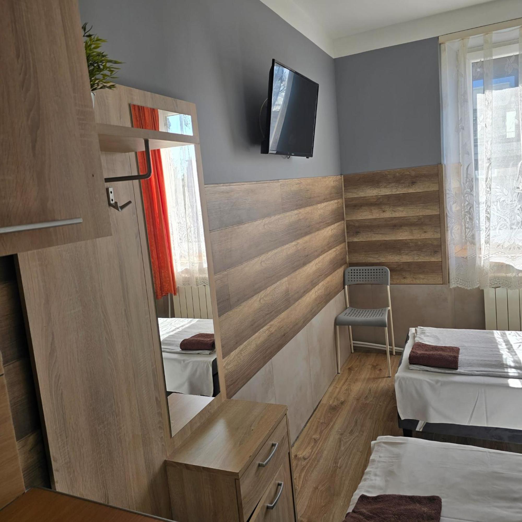 Pokoje Goscinne Polo Częstochowa Exterior foto